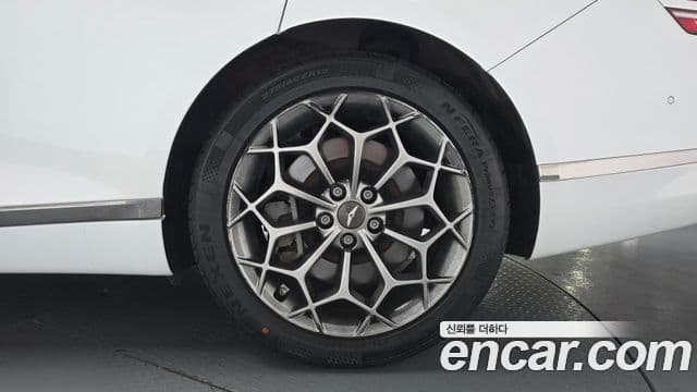 Genesis G80 2021 — Photo 10/34