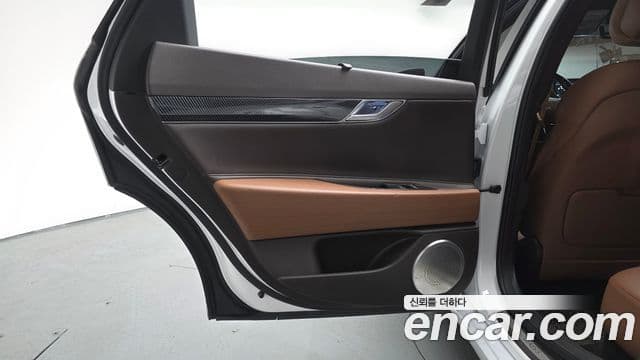 Genesis G80 2021 — Photo 2/34