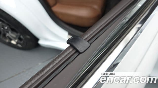 Genesis G80 2021 — Photo 29/34
