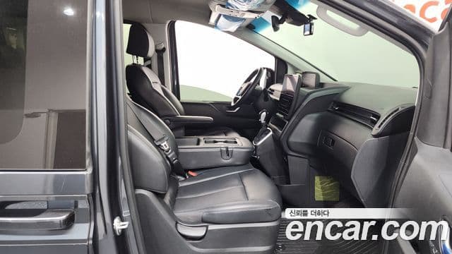 Hyundai Staria 2023 — Şəkil 11/20