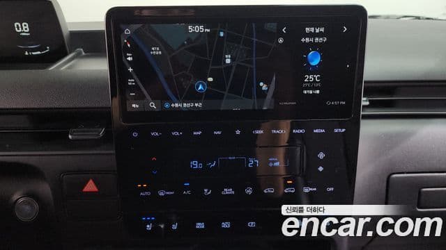 Hyundai Staria 2023 — Şəkil 13/20