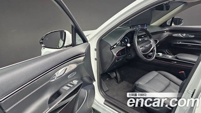 Genesis GV70 2021 — Şəkil 12/20