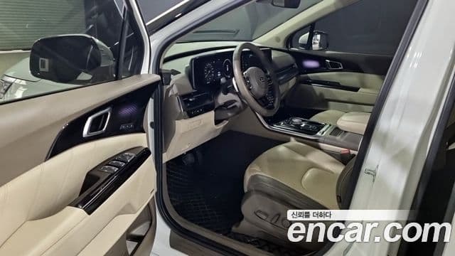 Kia Carnival 2021 — Şəkil 8/18