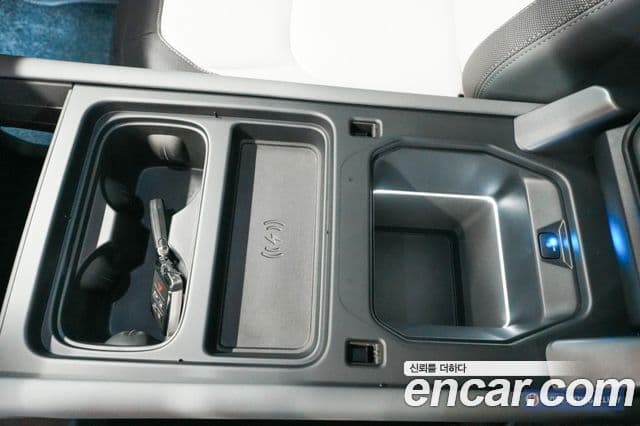 Land Rover Defender 2024 — ფოტო 15/20