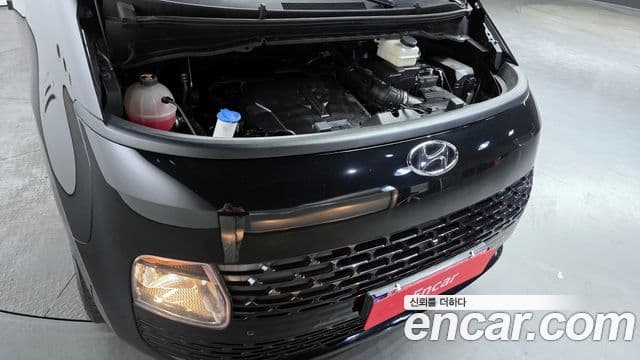 Hyundai Staria 2023 — ფოტო 6/20