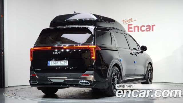 Kia Carnival 2024 — ფოტო 2/20