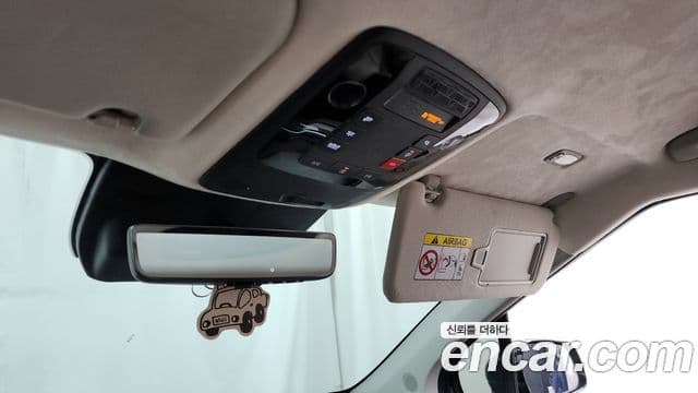 Kia Carnival 2024 — ფოტო 18/20
