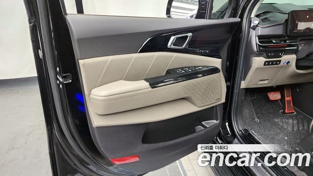 Kia Carnival 2024 — Şəkil 3/32