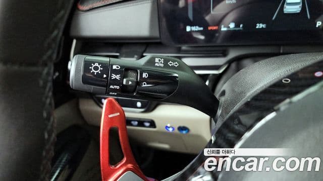 Kia Carnival 2024 — Şəkil 20/32