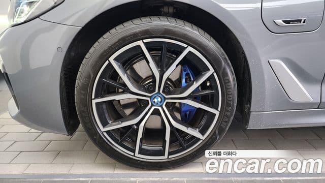 BMW 5 Series 2023 — Şəkil 5/20