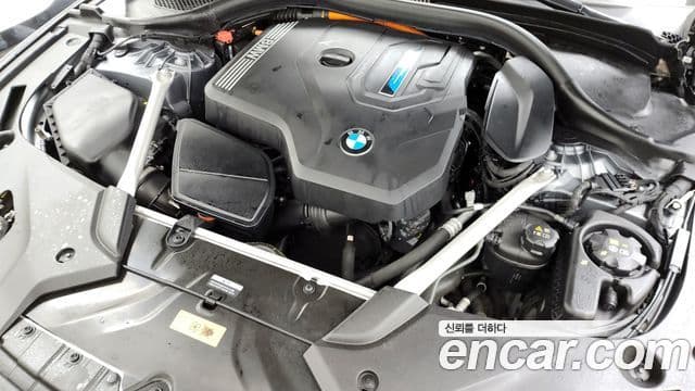 BMW 5 Series 2023 — Şəkil 6/20