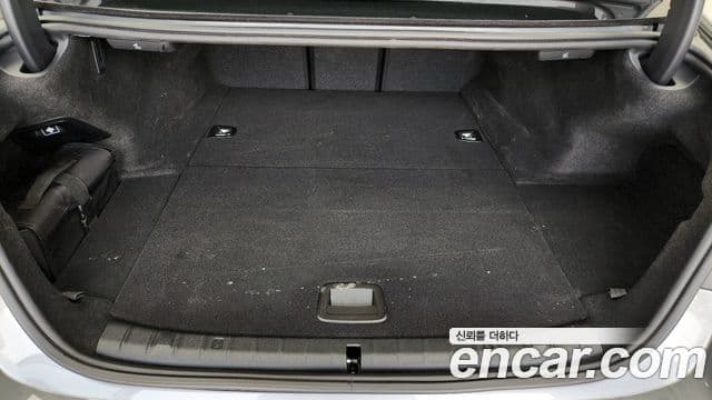 BMW 5 Series 2023 — Şəkil 20/20