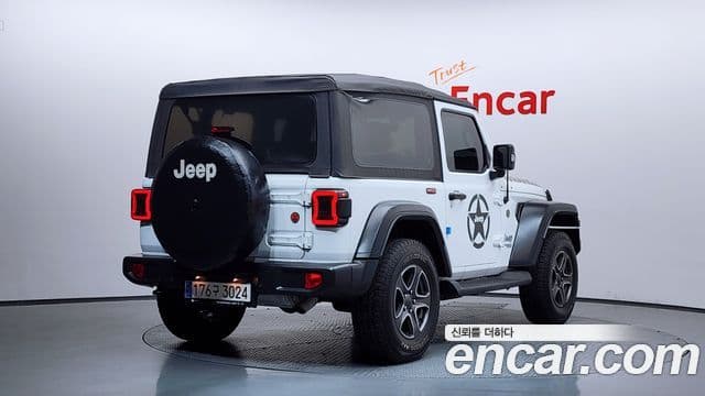Jeep Wrangler 2019 — Şəkil 2/20