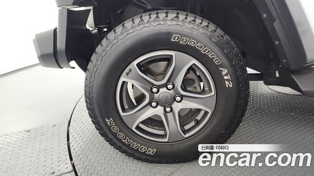 Jeep Wrangler 2019 — Şəkil 5/20