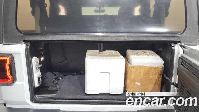 Jeep Wrangler 2019 — Şəkil 20/20