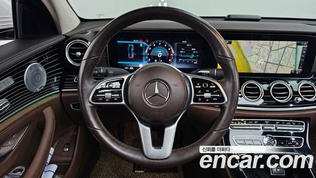 Mercedes-Benz E-Class 2020 — ფოტო 12/20