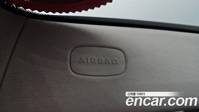 Mercedes-Benz E-Class 2020 — Photo 35/37