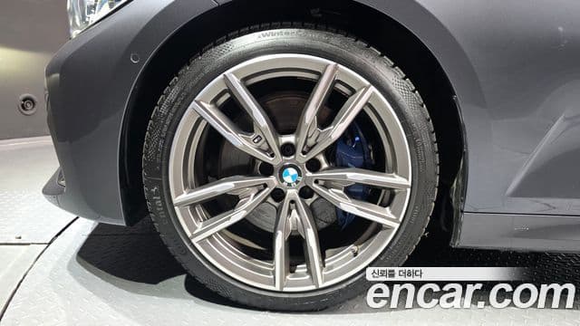 BMW 3 Series 2021 — ფოტო 5/20