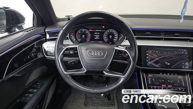 Audi A8 2020 — Şəkil 13/20