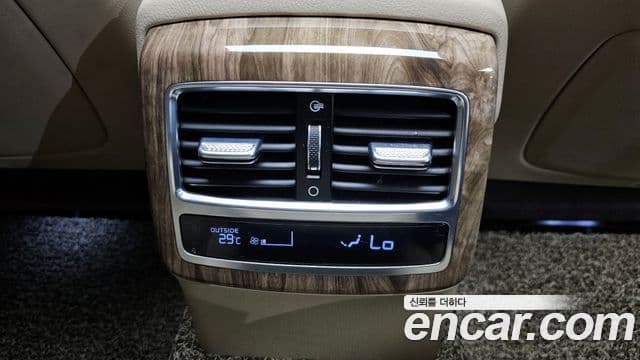 Kia The K9 2018 — Şəkil 18/20