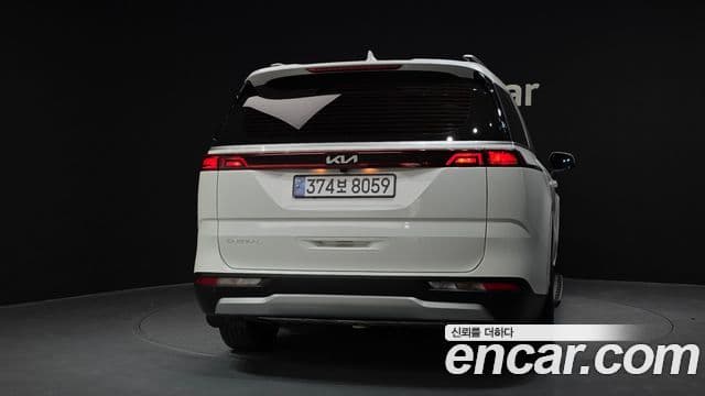 Kia Carnival 2022 — ფოტო 3/20