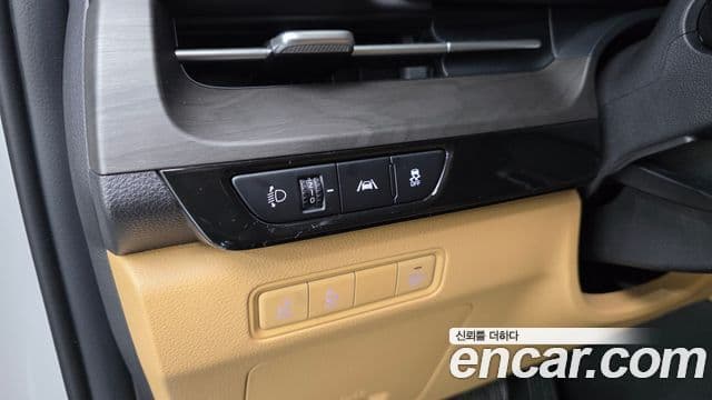 Kia Carnival 2022 — ფოტო 12/20