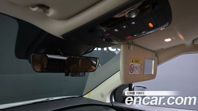 Kia Carnival 2022 — ფოტო 15/20