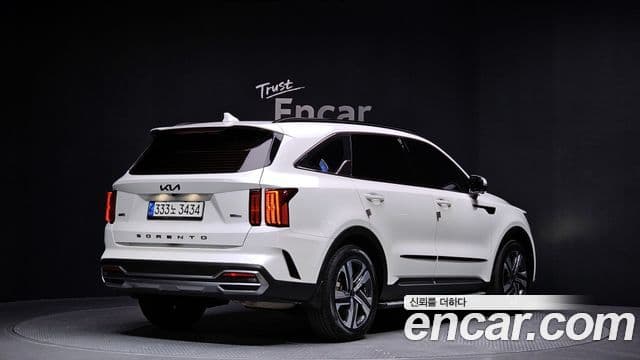 Kia Sorento 2022 — Фото 1/20