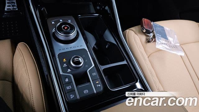 Kia Sorento 2022 — Фото 7/20