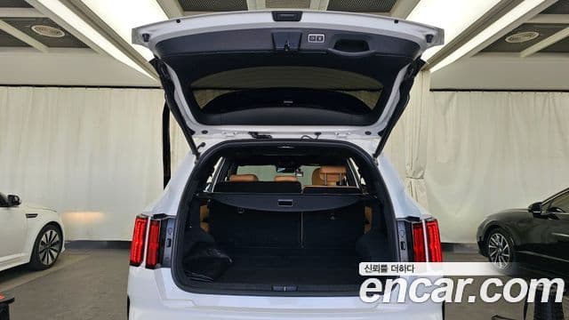 Kia Sorento 2022 — Фото 19/20