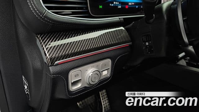 Mercedes-Benz GLE-Class 2024 — Photo 10/36