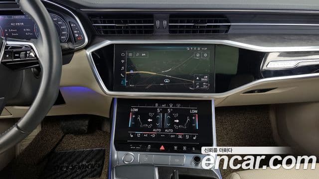 Audi A6 2020 — ფოტო 13/20