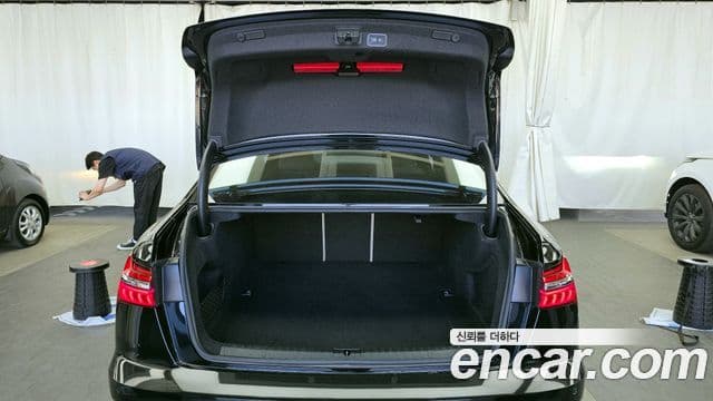 Audi A6 2020 — ფოტო 19/20