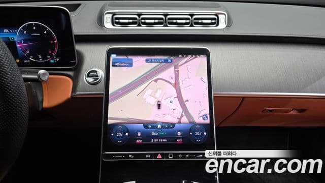 Mercedes-Benz S-Class 2022 — ფოტო 14/20