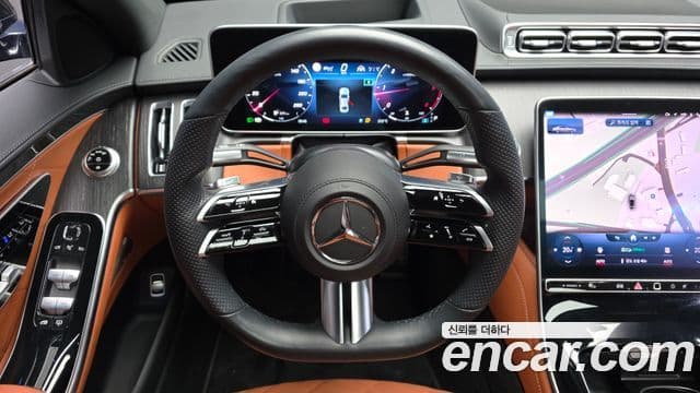 Mercedes-Benz S-Class 2022 — Photo 27/33
