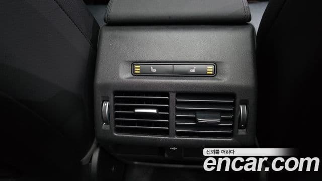 Land Rover Discovery Sport 2020 — ფოტო 18/20