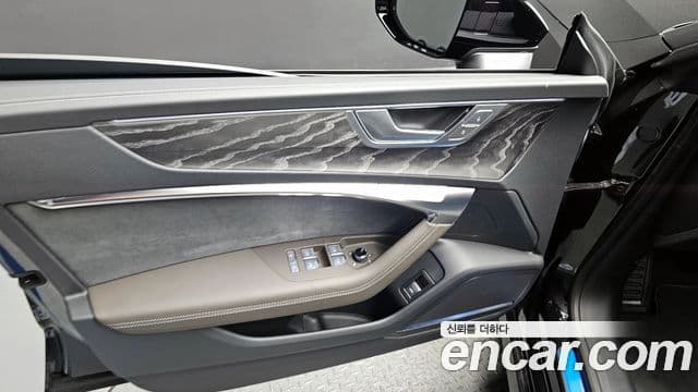 Audi A7 2025 — Photo 17/36