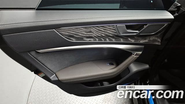 Audi A7 2025 — Photo 4/36