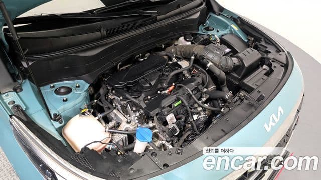 Kia Seltos 2023 — ფოტო 6/20