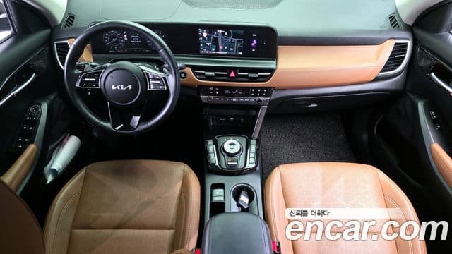 Kia Seltos 2023 — ფოტო 7/20