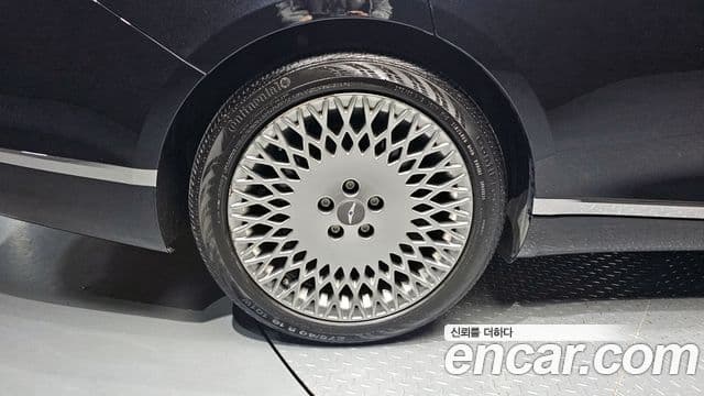 Genesis G80 2023 — ფოტო 21/30