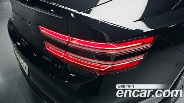 Genesis G80 2023 — ფოტო 17/30