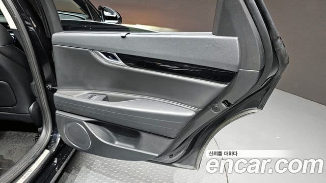 Genesis G80 2023 — ფოტო 18/30