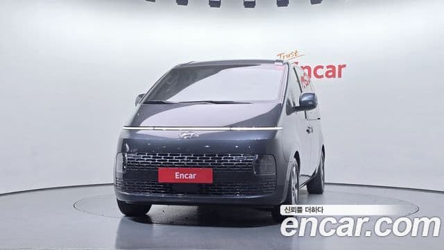 Hyundai Staria 2022 — ფოტო 3/20
