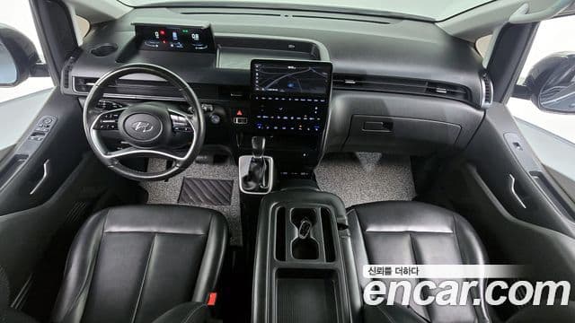 Hyundai Staria 2022 — ფოტო 7/20