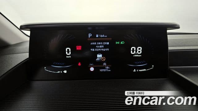 Hyundai Staria 2022 — ფოტო 8/20