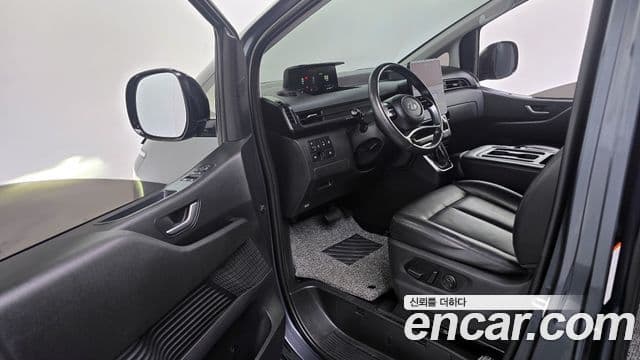 Hyundai Staria 2022 — ფოტო 10/20