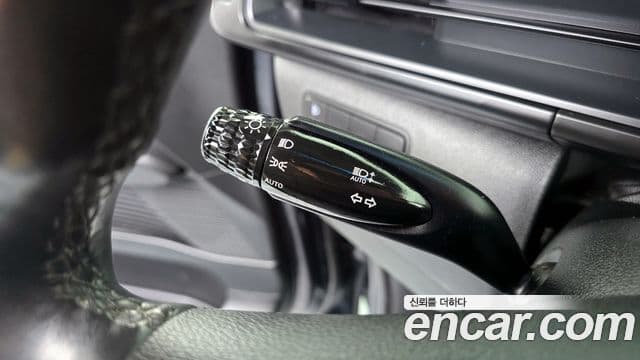 Hyundai Staria 2022 — ფოტო 17/20