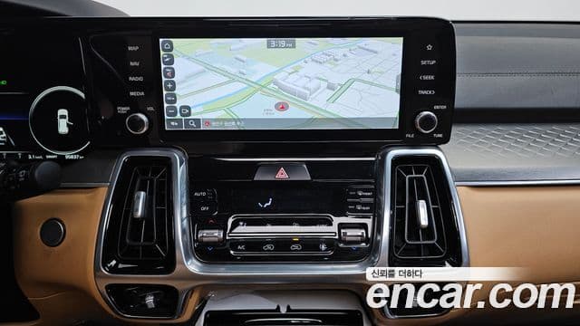 Kia Sorento 2022 — Фото 12/20
