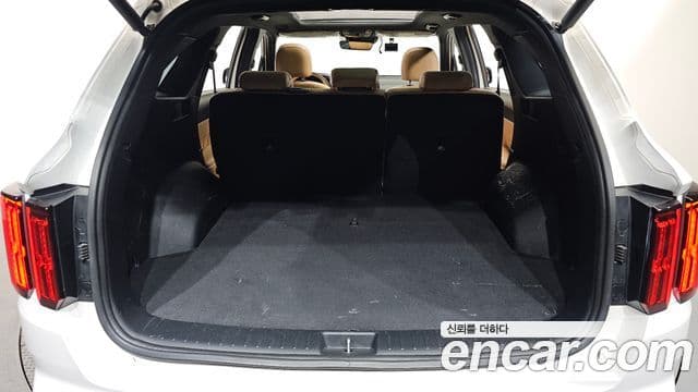 Kia Sorento 2022 — Фото 19/20